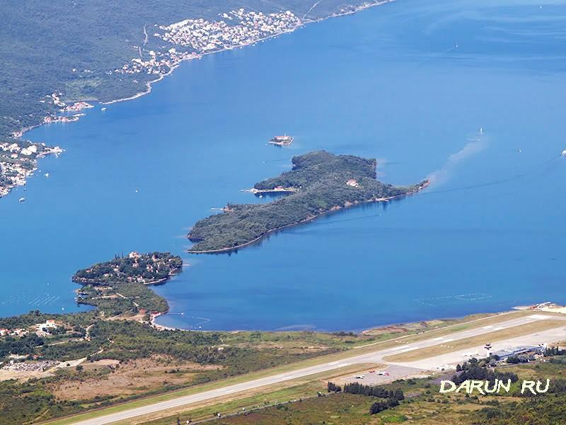 Остров Цветов или Михольска Превлака рядом с Тиватом Черногория