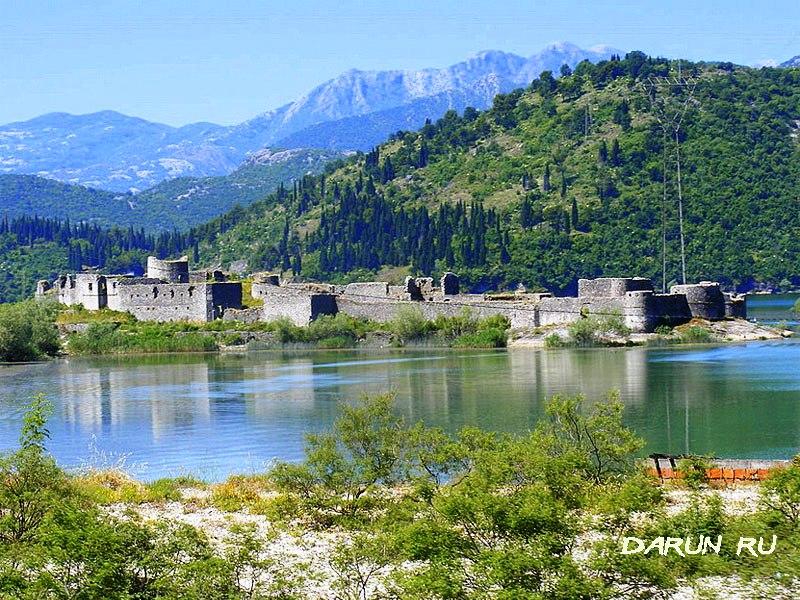 Крепость Лесендро на Скадарском озере
