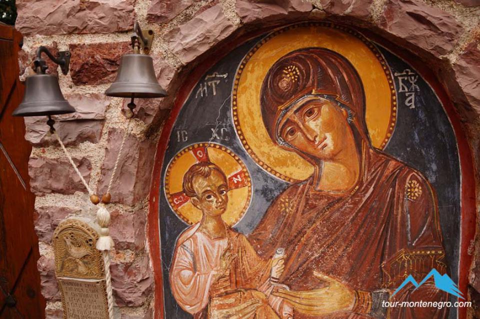 монастырь Рустово рядом со Святым Стефаном