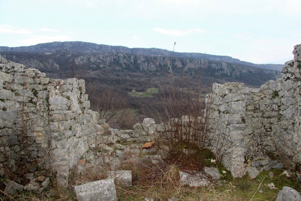 Секреты  древнего поселения Мартиничка Градина (Градина MARTINIĆI)