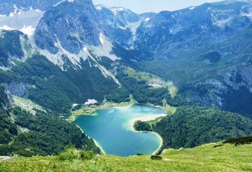 Озеро Трновачко  в Черногории