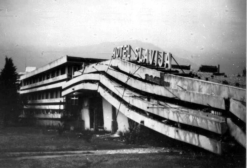 Hotel_Slavija__1979_Yugoslavia_Earthquake.jpg